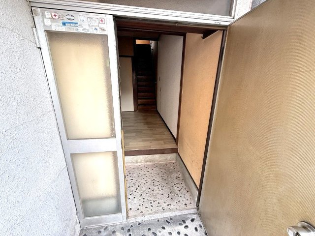 玄関
