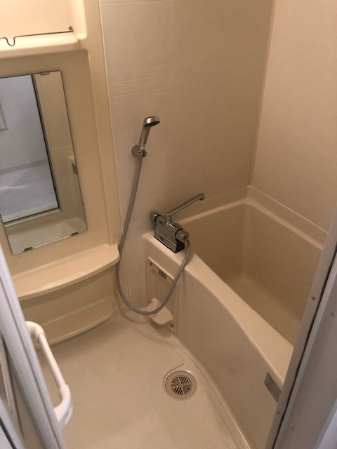 シャワールーム