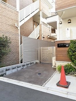 建物エントランス