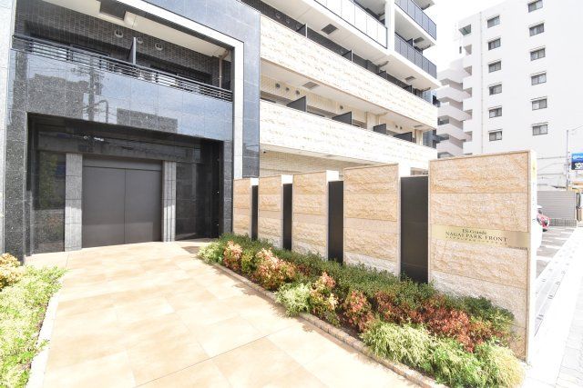 建物エントランス