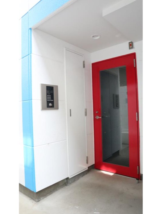 建物エントランス