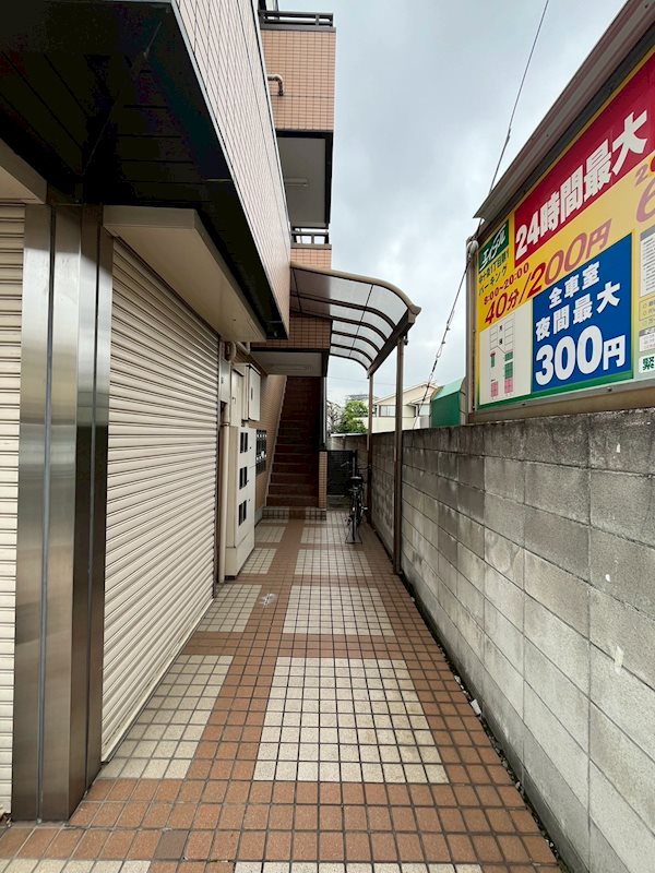 建物エントランス