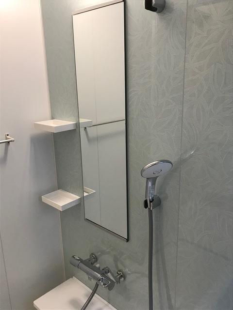 シャワールーム