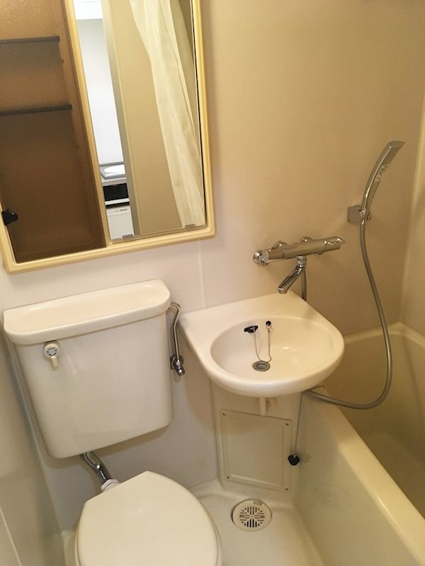 シャワールーム