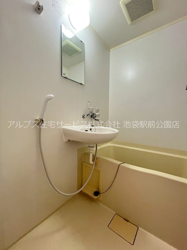 シャワールーム