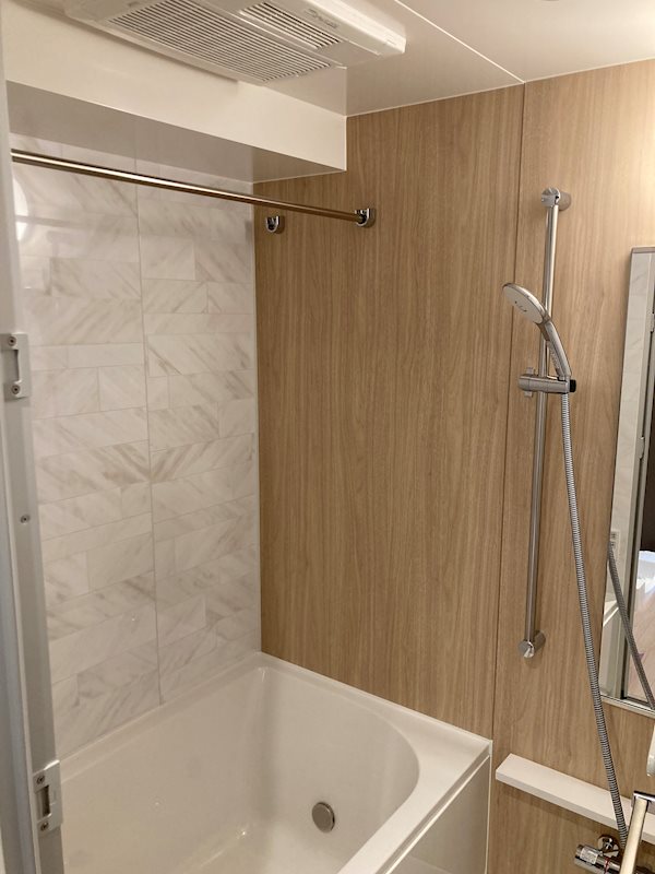 シャワールーム