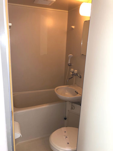 シャワールーム