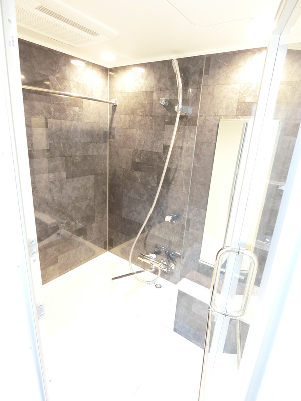 シャワールーム