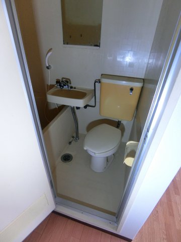 シャワールーム