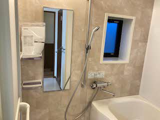 シャワールーム