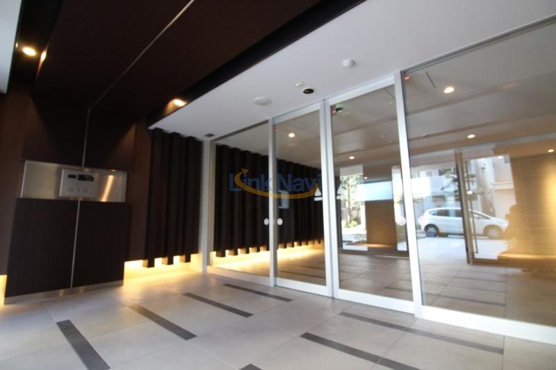 建物エントランス