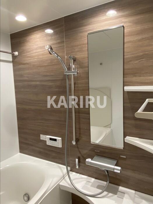 シャワールーム