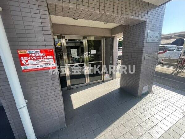 建物エントランス