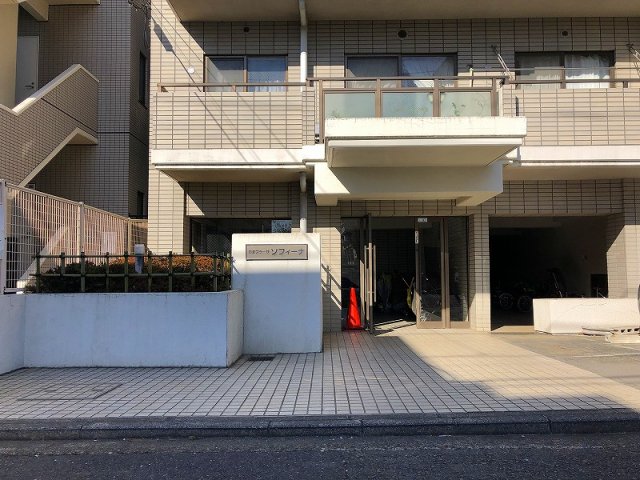 建物エントランス