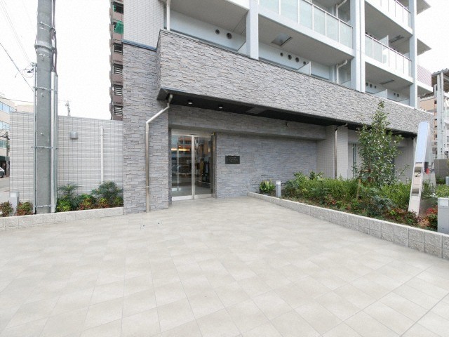 建物エントランス