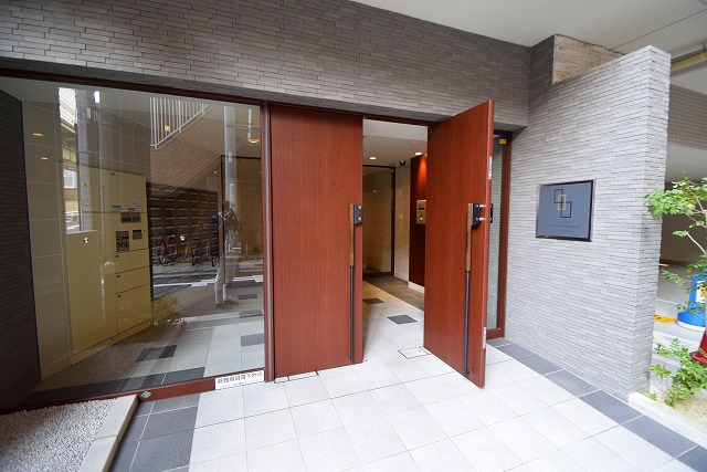 建物エントランス