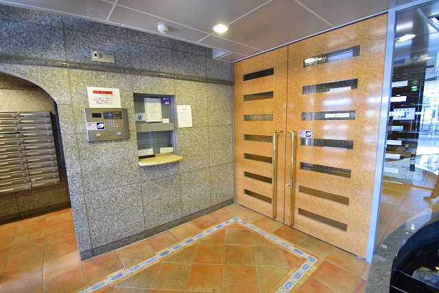 建物エントランス