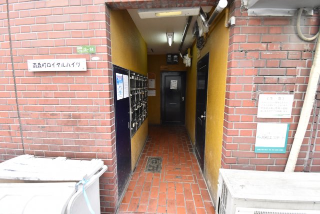 建物エントランス