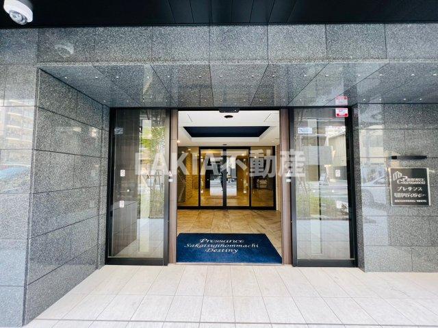 建物エントランス