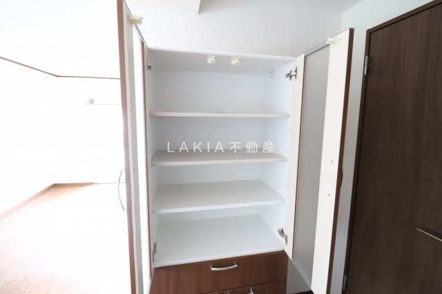収納
