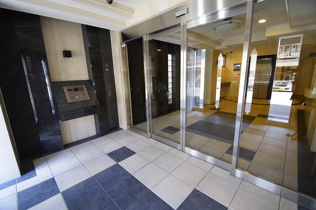 建物エントランス