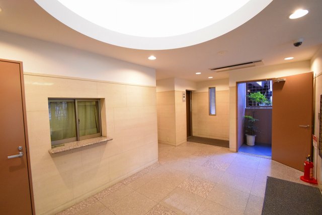 建物エントランス