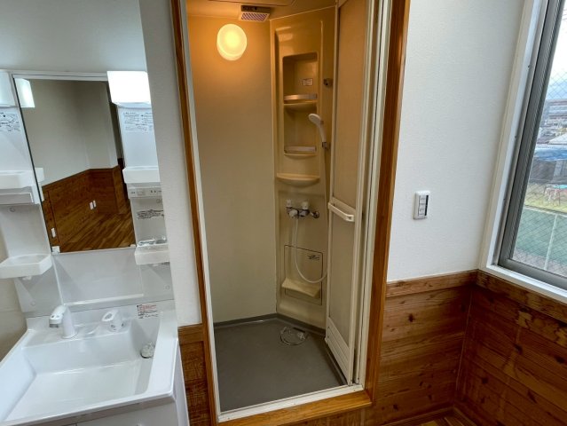 シャワールーム