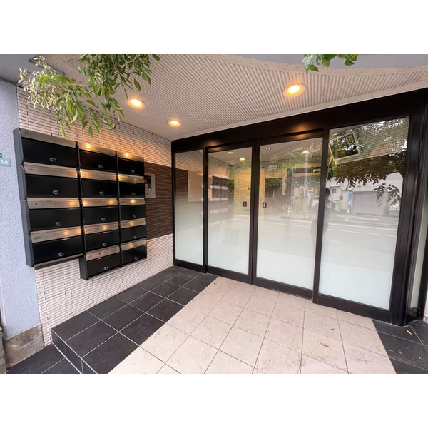 建物エントランス