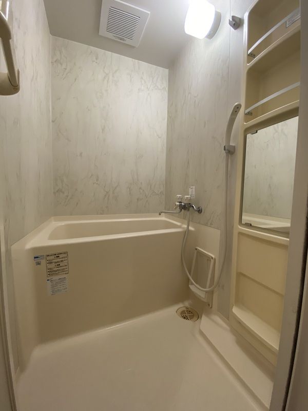 シャワールーム