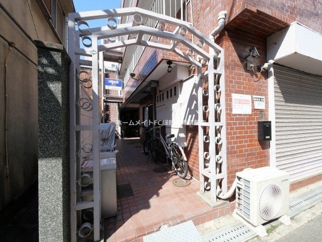 建物エントランス