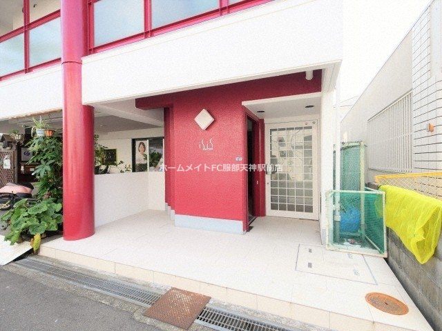 建物エントランス