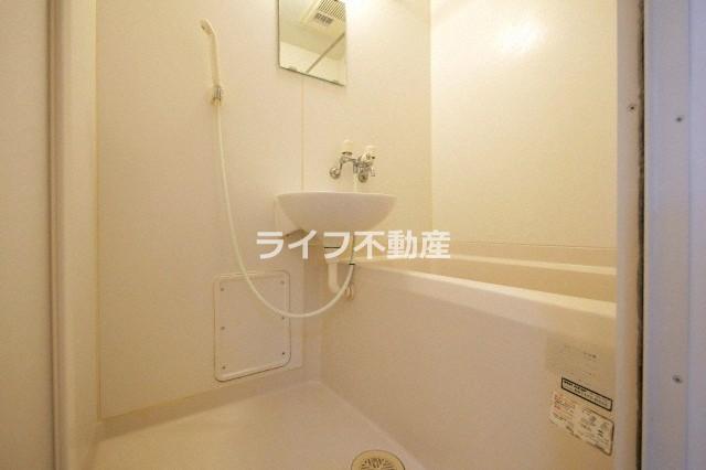 シャワールーム