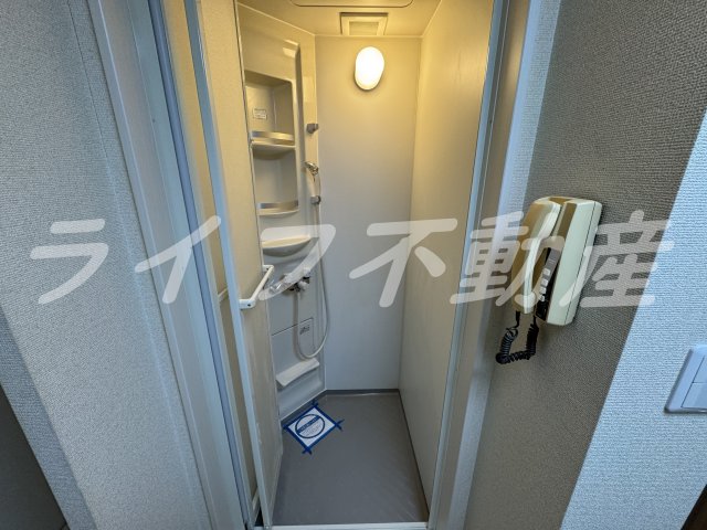 シャワールーム