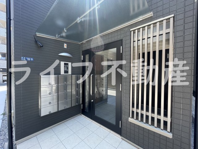 建物エントランス