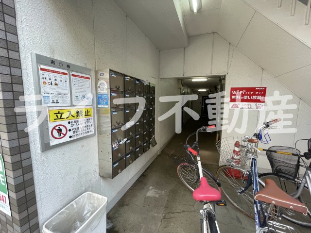 建物エントランス