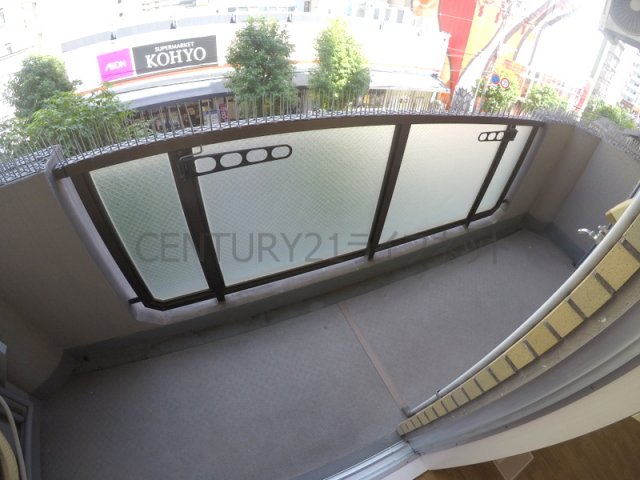 バルコニー