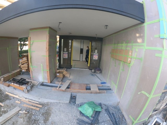 建物エントランス