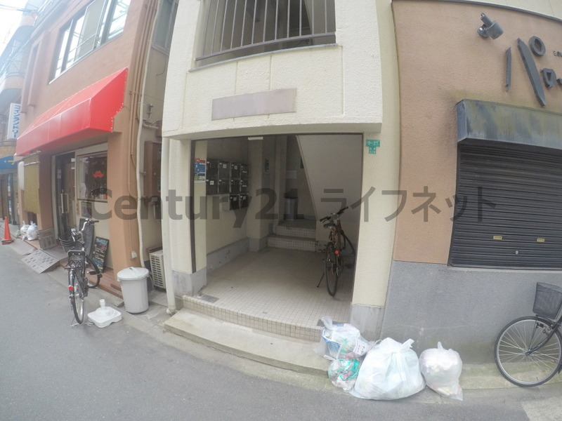 建物エントランス
