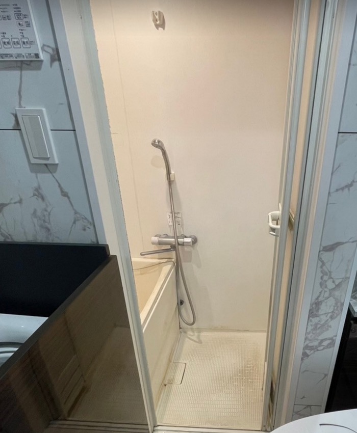 シャワールーム