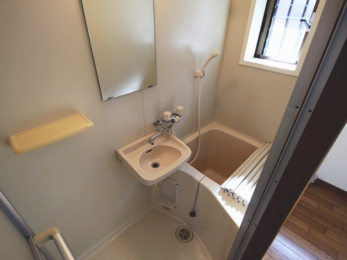 シャワールーム