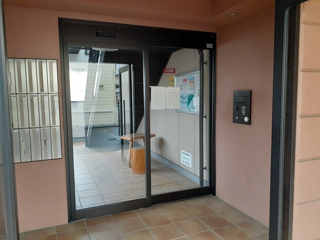 建物エントランス