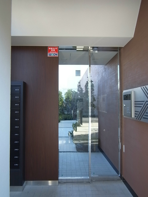建物エントランス