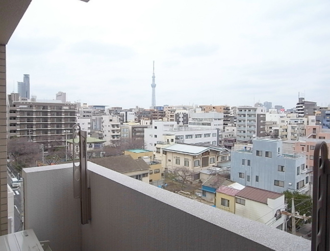 バルコニー