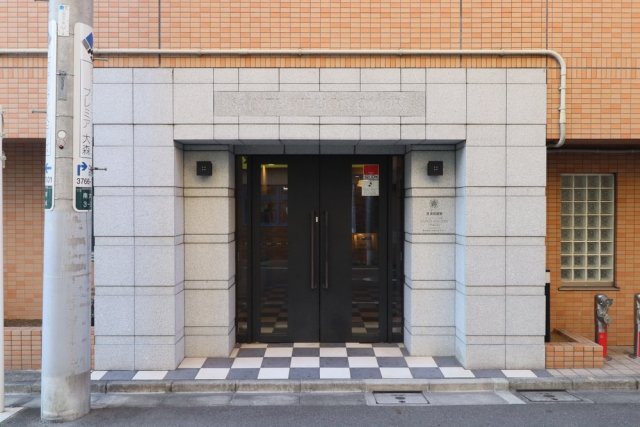 建物エントランス
