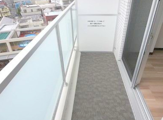 バルコニー