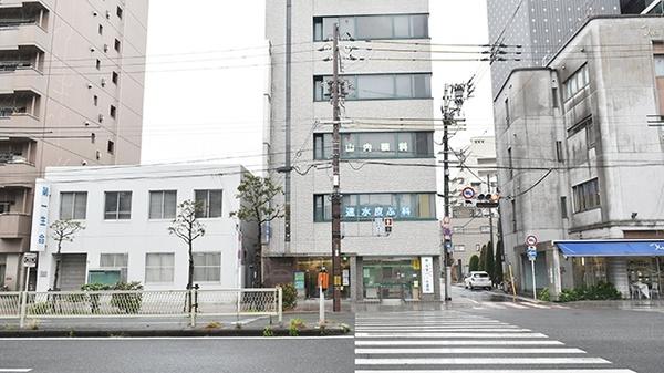 周辺