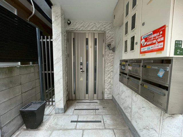 建物エントランス