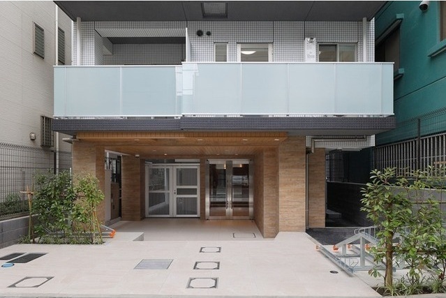 建物エントランス