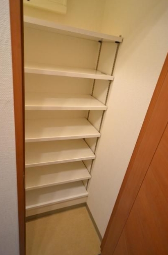収納