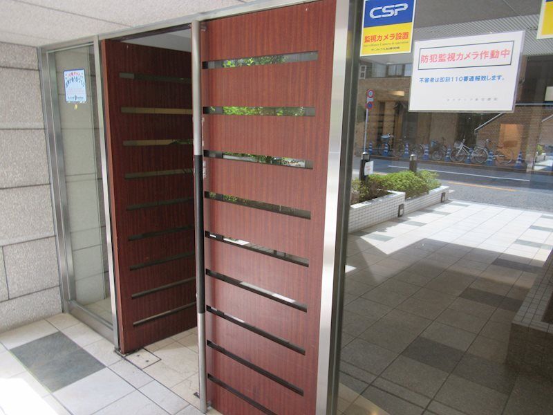 建物エントランス